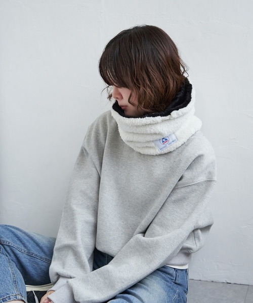 GERRY(ジェリー)の「GERRY ボアネックウォーマー(マフラー・メンズ・ブラック/オフホワイト/グレー・FREE)」の4枚目の写真