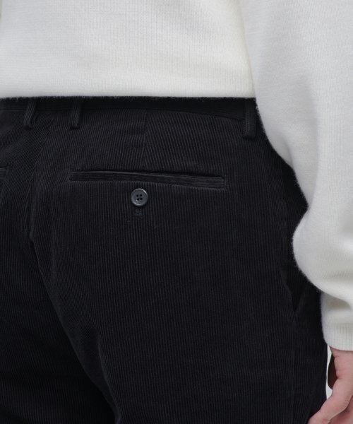 MUSINSA STANDARD（ムシンサスタンダード）の「レギュラーフィットコーデュロイパンツ[ブラック]（その他パンツ・メンズ・その他・38/26/27/28/29/36/34/32/30/31/33）」の6枚目の写真
