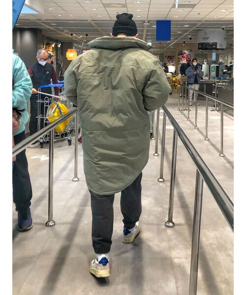 MUSINSA STANDARD（ムシンサスタンダード）の「レギュラーフィットコーデュロイパンツ[ブラック]（その他パンツ・メンズ・その他・38/26/27/28/29/36/34/32/30/31/33）」の17枚目の写真