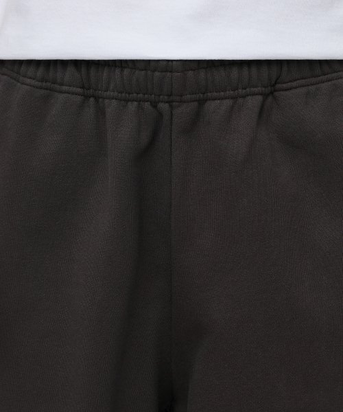 MUSINSA STANDARD（ムシンサスタンダード）の「ヘビーウェイトスウェットパンツ[ダークブラウン]（スウェットパンツ・メンズ・その他・SMALL）」の3枚目の写真