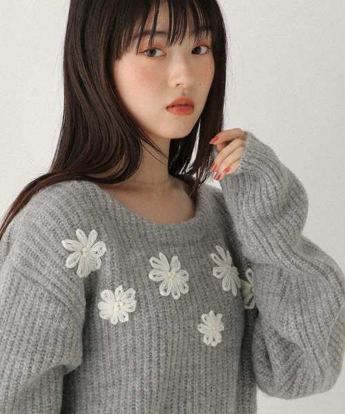 Heather(ヘザー)の「フラワーモチーフニット 612876(ニット/セーター・レディース・オフホワイト/グレー/ブルー・FREE)」の2枚目の写真