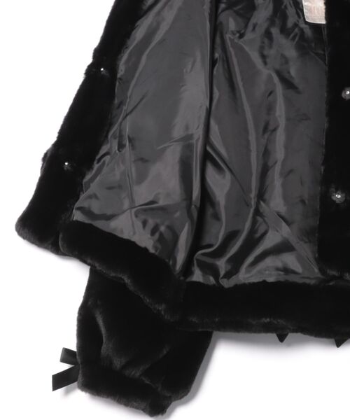 Secret Honey(シークレットハニー)の「うさ耳ショートファーコート(その他アウター・レディース・オフホワイト/ブラック・MEDIUM)」の3枚目の写真