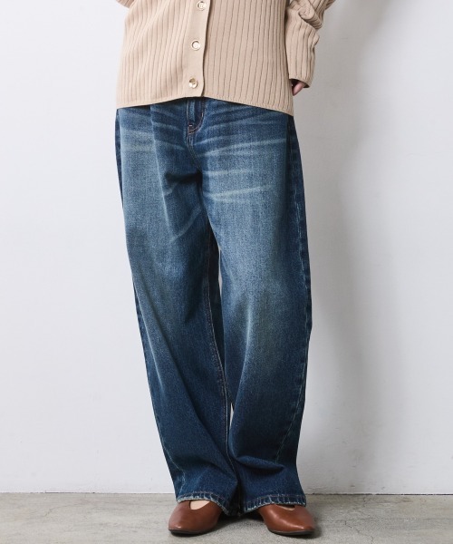 CHIC STYLE（シックスタイル）の「綿100％ワイドルーズデニムパンツ＜大きいサイズ有＞シックスタイル（デニムパンツ・レディース・ブルー系/ネイビー系・68/70/73/76/80/84/88/92/96/98/106）」の5枚目の写真