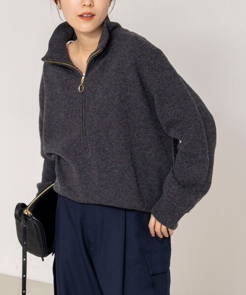 Rie Miller（リエミラー）の「《手洗い可能》ハーフZIPプルオーバー（ニット/セーター・レディース・ネイビー/ベージュ/チャコールグレー・38）」の2枚目の写真