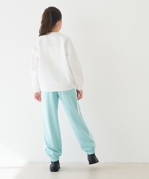 coca(coca)(コカ)の「【WEB限定セール】キッズ 親子お揃い裏起毛ラグランロゴスウェット(スウェット・キッズ・ブルー/ライトグレー/ホワイト/チャコール・120/130/140/150)」の16枚目の写真