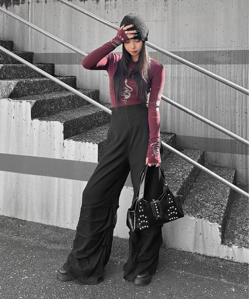 LVEU.（ラブユ.）の「【LVEU.】スタッズデザインハンドバッグ / バッグ BAG 鞄 ハンドバッグ スタッズ 横長 合皮 合成皮革 ブラック ブラウン ZOZOTOWN限定（ハンドバッグ・レディース・ブラウン/ブラック・FREE）」の13枚目の写真
