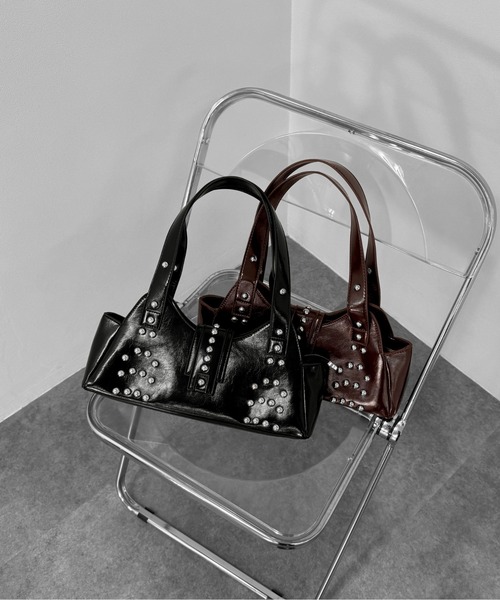 LVEU.（ラブユ.）の「【LVEU.】スタッズデザインハンドバッグ / バッグ BAG 鞄 ハンドバッグ スタッズ 横長 合皮 合成皮革 ブラック ブラウン ZOZOTOWN限定（ハンドバッグ・レディース・ブラウン/ブラック・FREE）」の11枚目の写真