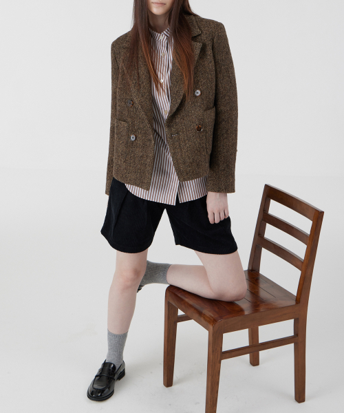 VOYONN(ボヨン)の「ショートヘリンボーンダブルジャケットブラウン(テーラードジャケット・レディース・ブラウン・LARGE/MEDIUM)」の3枚目の写真