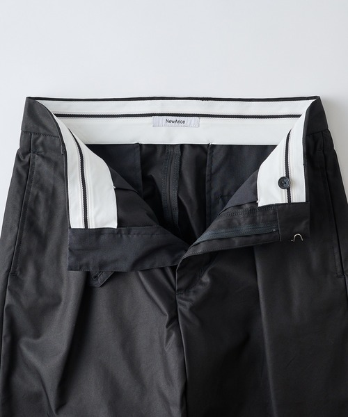 NewAnce（ニュアンス）の「【NewAnce】One Tuck Straight Pants -N-Compact Twill Series -/ワンタックストレートパンツ（チノパンツ・メンズ・ブラック/ベージュ・S/M/L）」の6枚目の写真