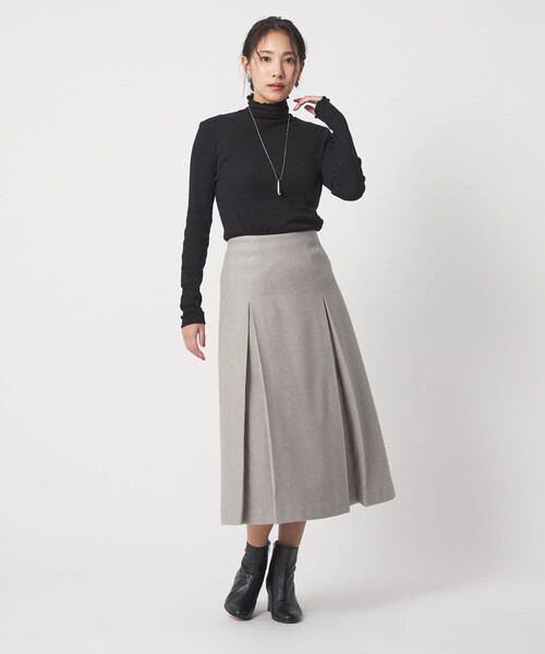 A DAY IN THE LIFE UNITED ARROWS(アデイインザライフユナイテッドアローズ)の「ニットメルトン タック フレアスカート <A DAY IN THE LIFE>(スカート・レディース・ライトグレー/モカ/ブラック・36/38)」の5枚目の写真