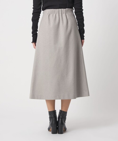 A DAY IN THE LIFE UNITED ARROWS(アデイインザライフユナイテッドアローズ)の「ニットメルトン タック フレアスカート <A DAY IN THE LIFE>(スカート・レディース・ライトグレー/モカ/ブラック・36/38)」の9枚目の写真