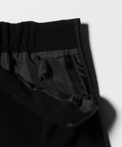 A DAY IN THE LIFE UNITED ARROWS(アデイインザライフユナイテッドアローズ)の「ニットメルトン タック フレアスカート <A DAY IN THE LIFE>(スカート・レディース・ライトグレー/モカ/ブラック・36/38)」の15枚目の写真