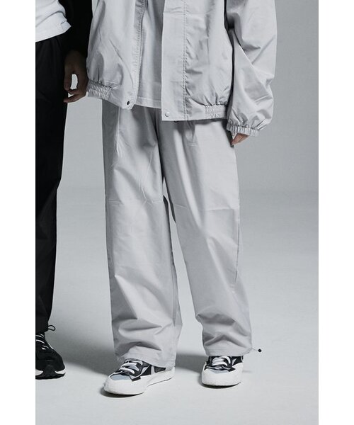 APOSTROPHE COMMA(アポストロフィコンマ)の「ストリングナイロンワイドパンツ(グレー)(スウェットパンツ・レディース・その他・SMALL/LARGE/MEDIUM)」の1枚目の写真