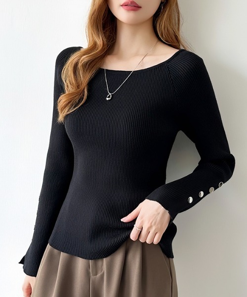 COCOMOMO(ココモモ)の「女性らしさを引き立てる 袖ボタンリブニット ボートネック 袖ボタン ニット リブニット 長袖 袖スリット トップス(ニット/セーター・レディース・グレー/ブラウン/ブラック/ホワイト・FREE)」の20枚目の写真