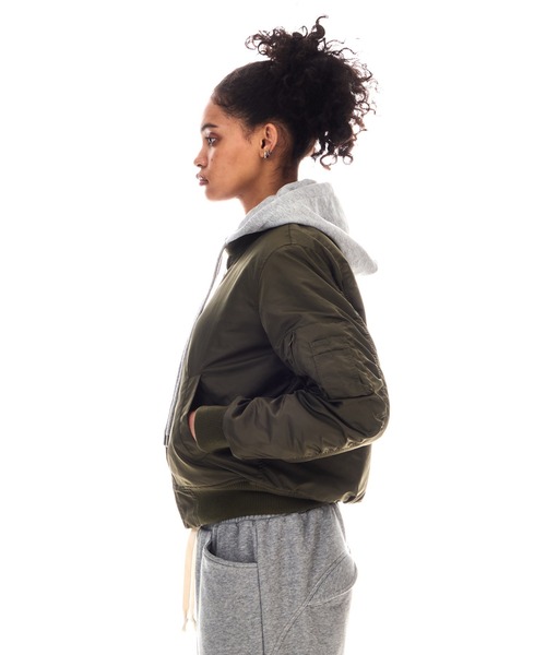 BEEDEN(ビーデン)の「OVER HOODED NYLON MA-1(MA-1・レディース・レッド/カーキ・FREE)」の5枚目の写真