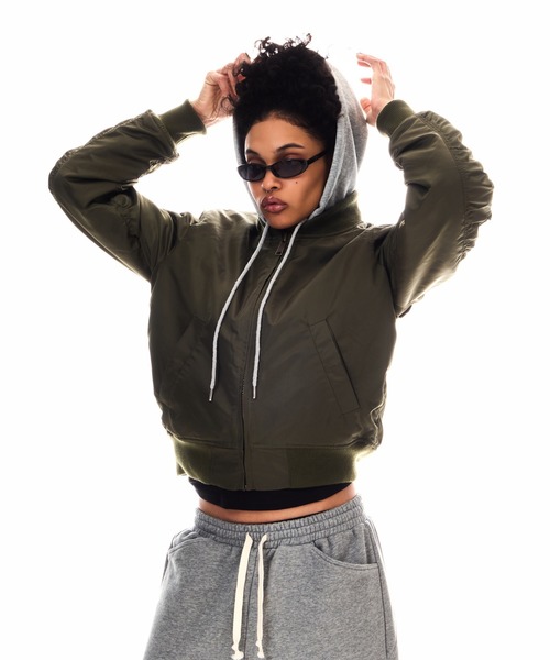 BEEDEN(ビーデン)の「OVER HOODED NYLON MA-1(MA-1・レディース・レッド/カーキ・FREE)」の7枚目の写真