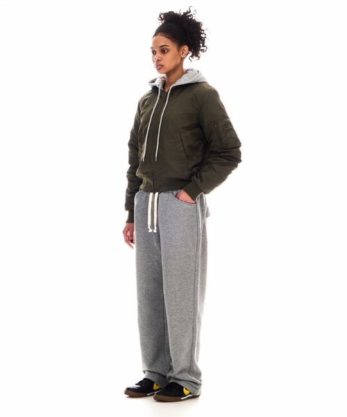 BEEDEN(ビーデン)の「OVER HOODED NYLON MA-1(MA-1・レディース・レッド/カーキ・FREE)」の19枚目の写真