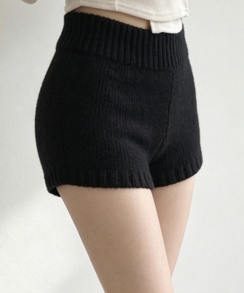 Aelina(エリナ)の「ショートハイウエストニットパンツ(その他パンツ・レディース・グレー/ブラック・FREE)」の3枚目の写真