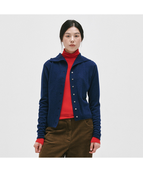 YURT(ユルト)の「CASHMERE WOOL HIGHNECK CARDIGAN_6color(ニット/セーター・レディース・ライトブルー/インディゴブルー/サンドベージュ/ライトピンク/ライトベージュ/チャコール・FREE)」の5枚目の写真