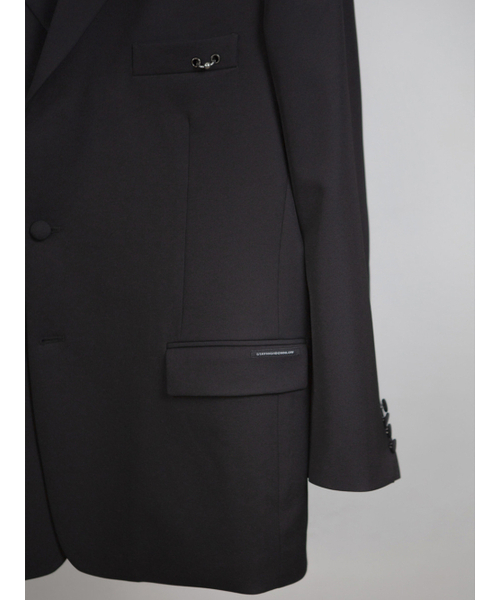 GOZER(ゴーザー)の「PIERCED OVERSIZE JACKET(テーラードジャケット・メンズ・ブラック・ONE SIZE)」の4枚目の写真