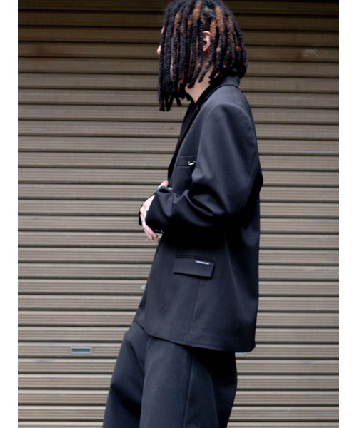 GOZER(ゴーザー)の「PIERCED OVERSIZE JACKET(テーラードジャケット・メンズ・ブラック・ONE SIZE)」の6枚目の写真