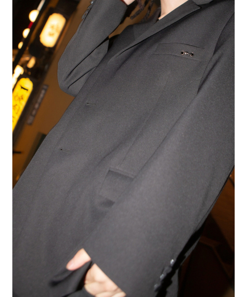 GOZER(ゴーザー)の「PIERCED OVERSIZE JACKET(テーラードジャケット・メンズ・ブラック・ONE SIZE)」の8枚目の写真