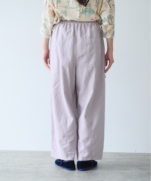 yuni（ユニ　）の「強撚organic cotton hemp drawstrings cocoon パンツ（その他パンツ・レディース・ブラック/ライラック/ベージュ・FREE）」の13枚目の写真