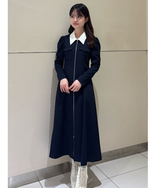 REDYAZEL(レディアゼル)の「フロントZIPバイカラーロングワンピース(ワンピース・レディース・ネイビー/ラベンダー/ブルー・MEDIUM/SMALL)」の4枚目の写真