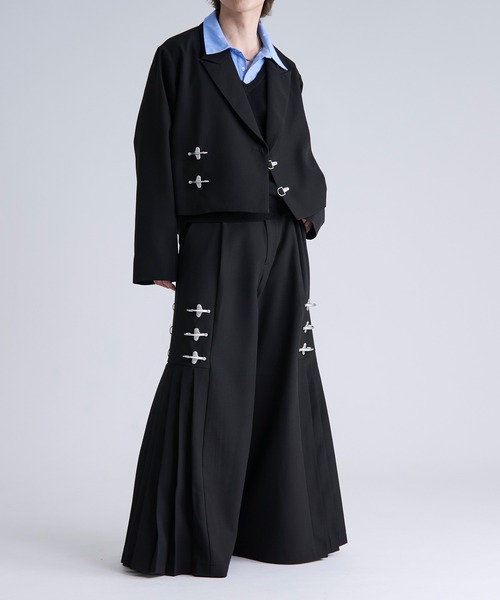 Ellno Loset(エルノロゼット)の「シャツレイヤードフウVニット(ニット/セーター・メンズ・ブラック/チャコール・SMALL/MEDIUM/LARGE)」の13枚目の写真