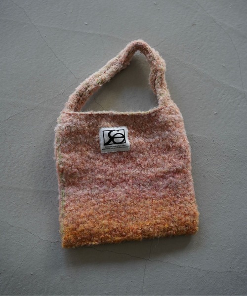 SANSeLF(サンセルフ)の「【SANSeLF】 モコモコグラデーションバッグ saa25a230(ハンドバッグ・レディース・オレンジ/ブルー・FREE)」の10枚目の写真