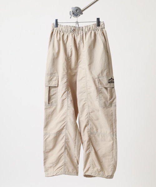 OUTDOOR PRODUCTS(アウトドアプロダクツ)の「UV撥水パラシュートカーゴパンツ(カーゴパンツ・レディース・ブラック/ライトカーキ/グレイッシュベージュ/チャコール・M/L/LL/3L)」の7枚目の写真