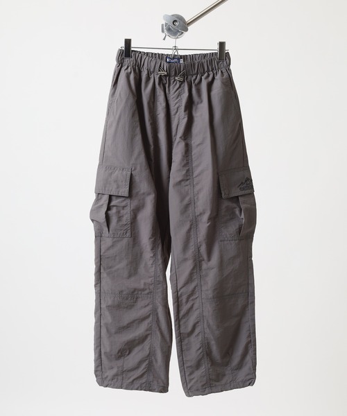 OUTDOOR PRODUCTS(アウトドアプロダクツ)の「UV撥水パラシュートカーゴパンツ(カーゴパンツ・レディース・ブラック/ライトカーキ/グレイッシュベージュ/チャコール・M/L/LL/3L)」の6枚目の写真