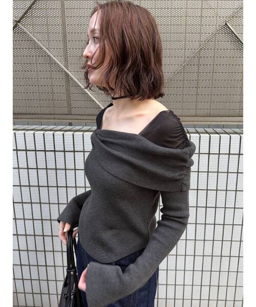 LAGUNAMOON(ラグナムーン)の「チュールコンビオフショルニットプルオーバー(ニット/セーター・レディース・アイボリー/ブラック/ブラウン・FREE)」の3枚目の写真