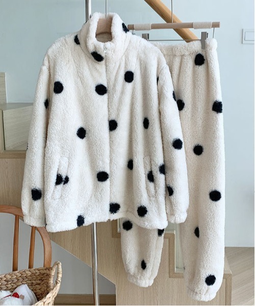 WEGO（ウィゴー）の「WEGO/ドット柄もこもこジップルームウェア上下セット（ルームウェア/パジャマ・レディース・その他1・LARGE/MEDIUM）」の3枚目の写真