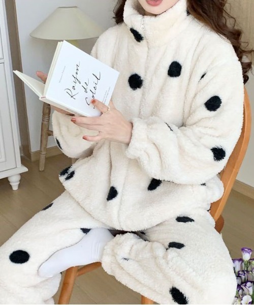 WEGO（ウィゴー）の「WEGO/ドット柄もこもこジップルームウェア上下セット（ルームウェア/パジャマ・レディース・その他1・LARGE/MEDIUM）」の5枚目の写真