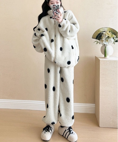 WEGO（ウィゴー）の「WEGO/ドット柄もこもこジップルームウェア上下セット（ルームウェア/パジャマ・レディース・その他1・LARGE/MEDIUM）」の14枚目の写真