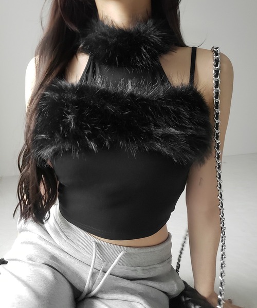 me+em select(ミームセレクト)の「【 3color 】ファードッキングストラップトップス / fur docking strap tops(その他トップス・レディース・ピンク/ブラック/ホワイト・FREE)」の3枚目の写真