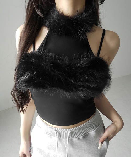 me+em select(ミームセレクト)の「【 3color 】ファードッキングストラップトップス / fur docking strap tops(その他トップス・レディース・ピンク/ブラック/ホワイト・FREE)」の7枚目の写真