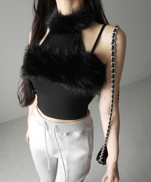 me+em select(ミームセレクト)の「【 3color 】ファードッキングストラップトップス / fur docking strap tops(その他トップス・レディース・ピンク/ブラック/ホワイト・FREE)」の9枚目の写真