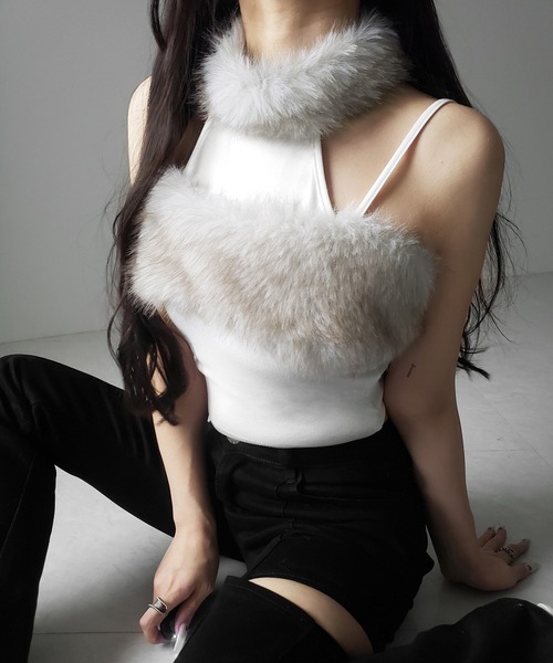 me+em select(ミームセレクト)の「【 3color 】ファードッキングストラップトップス / fur docking strap tops(その他トップス・レディース・ピンク/ブラック/ホワイト・FREE)」の15枚目の写真