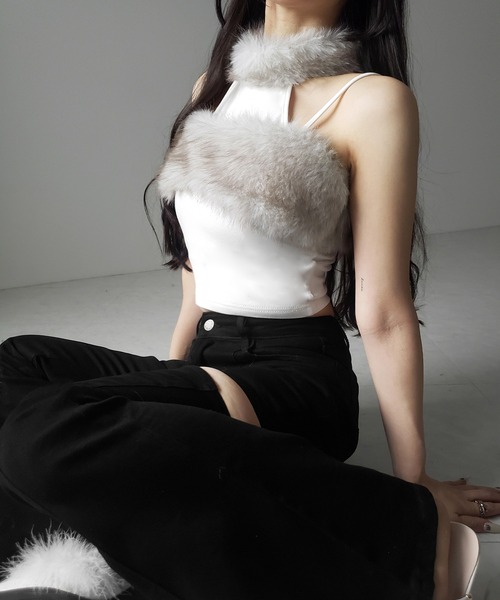 me+em select(ミームセレクト)の「【 3color 】ファードッキングストラップトップス / fur docking strap tops(その他トップス・レディース・ピンク/ブラック/ホワイト・FREE)」の17枚目の写真