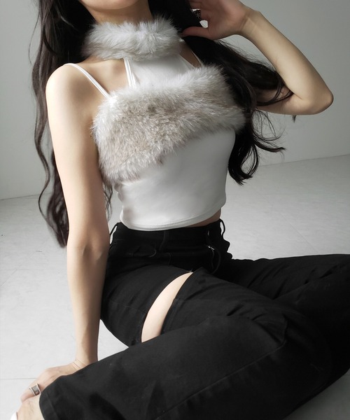 me+em select(ミームセレクト)の「【 3color 】ファードッキングストラップトップス / fur docking strap tops(その他トップス・レディース・ピンク/ブラック/ホワイト・FREE)」の18枚目の写真