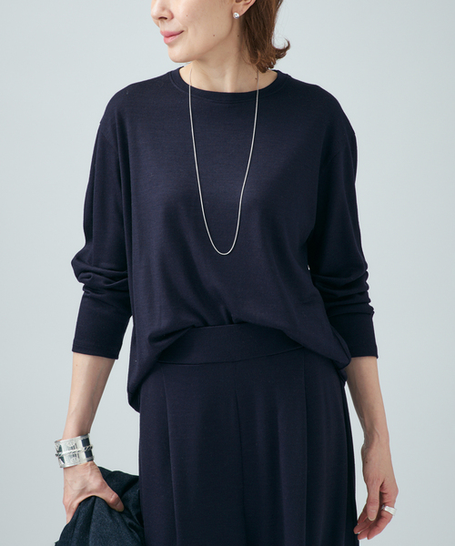 VERMEIL par iena(ヴェルメイユパーイエナ)の「WOOL JERSEY クルーネックロングスリーブプルオーバー(Tシャツ/カットソー・レディース・ネイビー/ボルドー/ブラウン・FREE)」の15枚目の写真