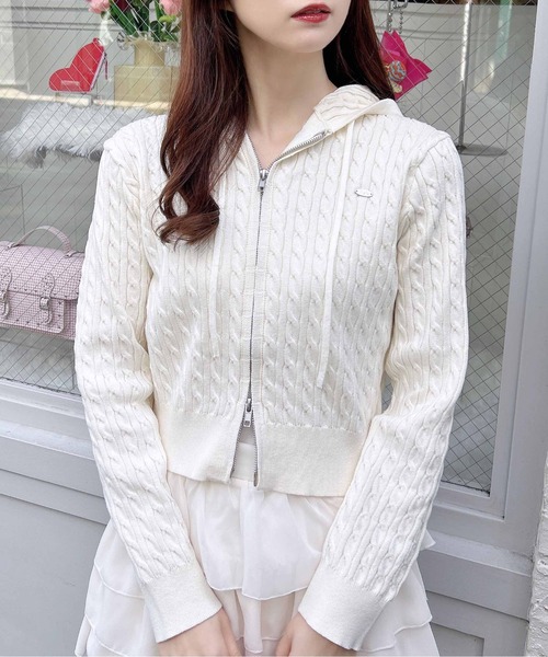 INGNI（イング）の「プレート付ケーブルニットパーカー（パーカー・レディース・グレー/アイボリー/ネイビー/ピンク・M）」の12枚目の写真