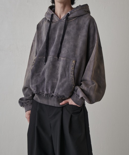 Lui's(ルイス)の「GOATボリュームパーカー(パーカー・メンズ・グレー/ブラック・S/M)」の9枚目の写真