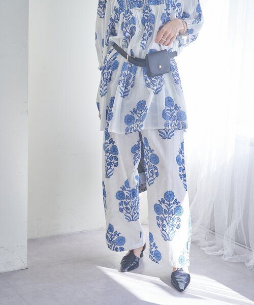 Remind me and forever(リマインドミーアンドフォーエバー)の「【nane】【India Series】フラワー柄イージーパンツ(その他パンツ・レディース・イエロー/ブルー・FREE)」の9枚目の写真