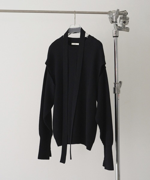 anuke(アンヌーク)の「Slit Rib Knit(ニット/セーター・レディース・ブラック/グレイッシュベージュ・FREE)」の16枚目の写真