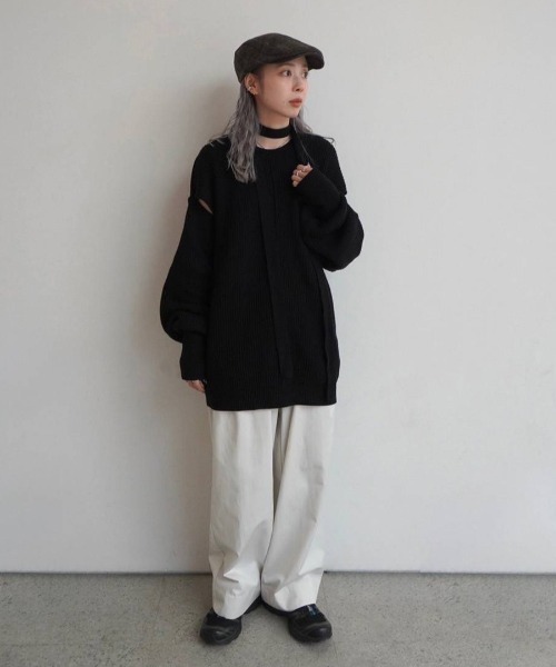 anuke(アンヌーク)の「Slit Rib Knit(ニット/セーター・レディース・ブラック/グレイッシュベージュ・FREE)」の7枚目の写真