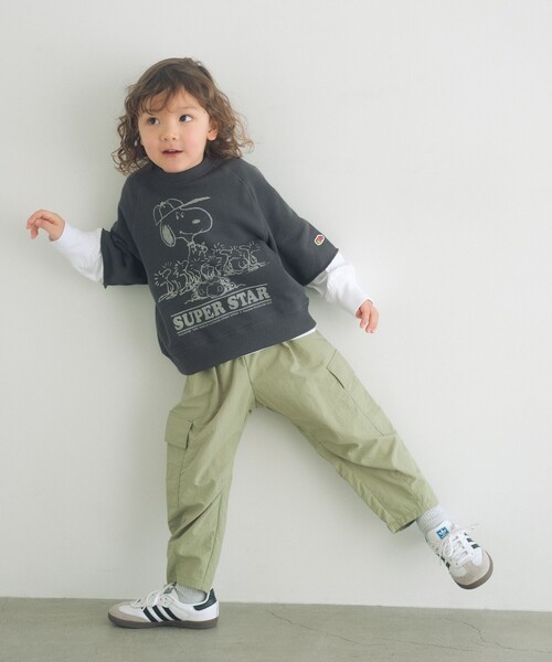 FRUIT OF THE LOOM(フルーツオブザルーム)の「<FRUIT OF THE LOOM×PEANUTS>スウェット 5分袖 / キッズ 110cm-130cm(Tシャツ/カットソー・キッズ・ダークグレー/ライトブルー/オフホワイト・110cm/120cm/130cm)」の5枚目の写真