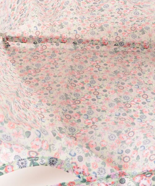 Cath Kidston（キャスキッドソン）の「フォルダウェイ ショッパー Pearly Queen Ditsy（エコバッグ/サブバッグ・レディース・イエロー・FREE）」の7枚目の写真